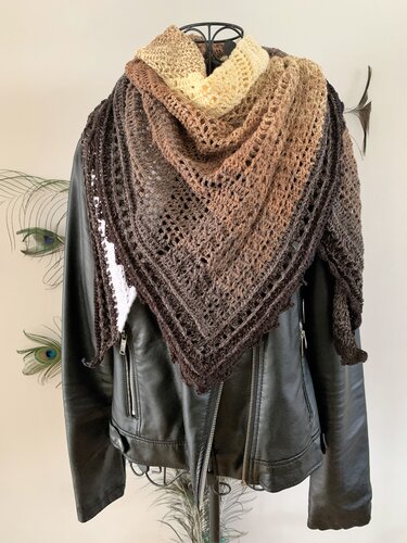Crochet Pattern Triangular Scarf "Thyia"