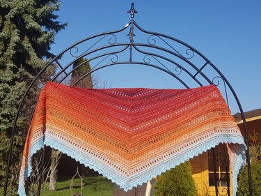 Akropolis - Häkelanleitung flaches Dreieckstuch