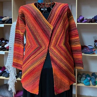 Pattern Colorways - Cardigan XL - Knitting