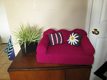 Crochet Cat Couch Pattern