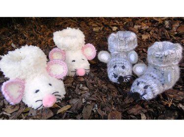 Niedliche Mäuseschühchen - Strickanleitung f. mehrere Größen