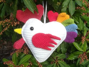 Rooster with a heart - Crochet