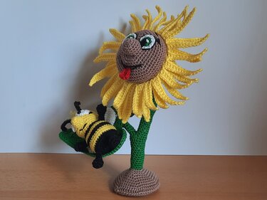 Der dicke Willy und die Sonnenblume - Amigurumi Häkelanleitung