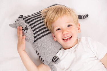 Strickanleitung Tierkissen Katze Kitty, größe 30x30 cm, Anfängerfreundlich