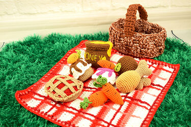 Picnic food set pretend play set - Crochet