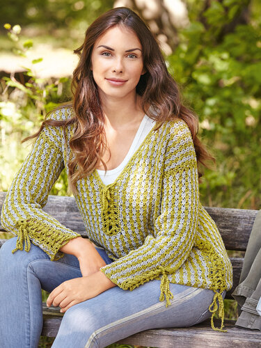 Häkelanleitung: Ausgefallener Häkel-Pulli mit Schnürungen an Ausschnitt