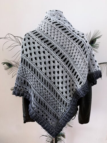 Crochhet Pattern Triangular Scarf "Endeis" - Crochet