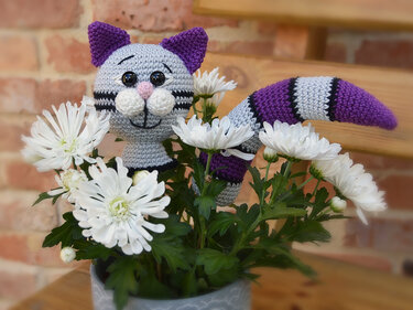 Blumenstecker Katze in 2 Größen - Häkeln