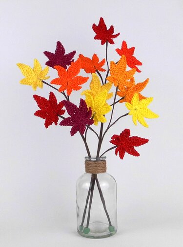 Autumn branches crochet decoration - very simple and versatile from scraps