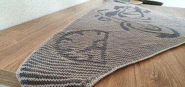 Chopper, Shadow Knitting, Illusion Knitting, Motif Shawl