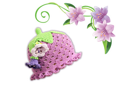 Gehäkelte lila Babymütze mit grünem Blattabschluss und gehäkelten Blüten mit Perlen
