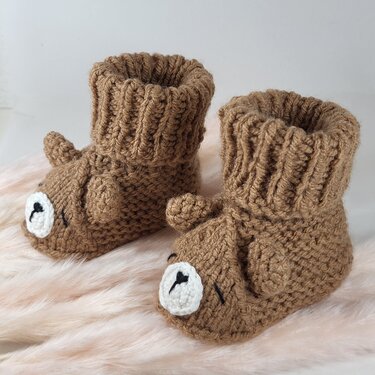 Strickanleitung Babyschühchen "Bärchen"