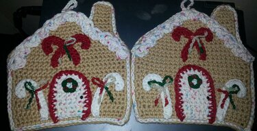 Gingerbread Houses Potholders PDF Pattern - Crochet