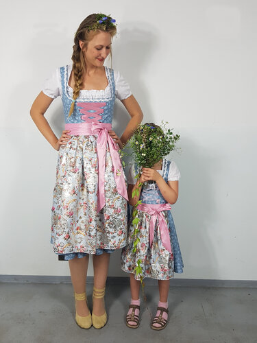 Schnittmuster/Nähanleitung  Dirndl für die Wies’n   Gr. 34-52