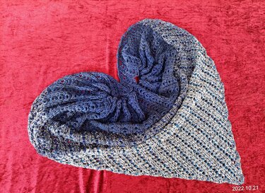 "Sambia" - mehrfarbiges Dreieckstuch - Häkelanleitung