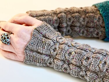 Arm Warmers "Candlelight-Mitts No. 1", knitting pattern, 3 sizes