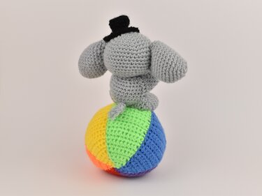 Egon the elephant • Crochet Pattern • Amigurumi PDF