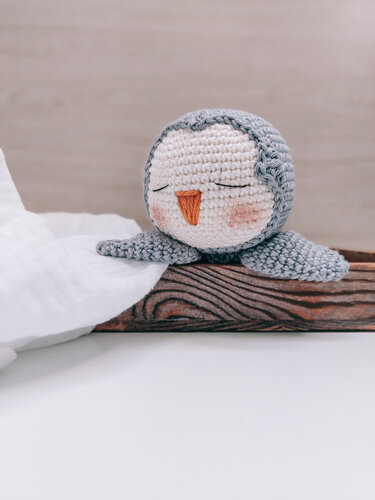 Cuddly - Penguin