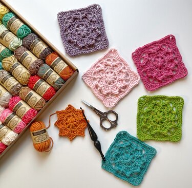 Niphredil Blanket - Crochet