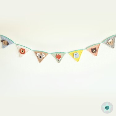 bunte Wimpelkette mit 7 Tier-Applikationen, Häkelanleitung Fuchs, Nilpferd, Koala, Schaf, Löwe, Bär 