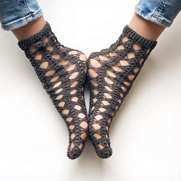 Crochet Pattern Cobweb Lace Socks