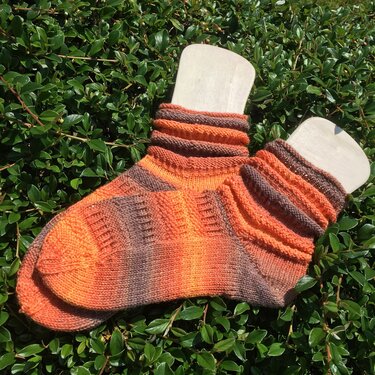 Anleitung Ein bisschen Würfeln - Socken - Stricken