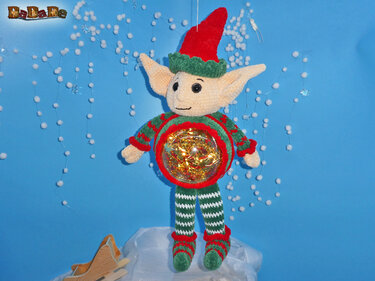 Der Weihnachts - Elf, Geschenk-Kugel, Häkelanleitung von Dadade