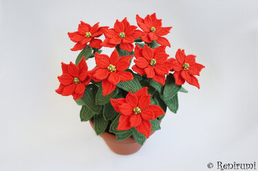 Crochet pattern poinsettia