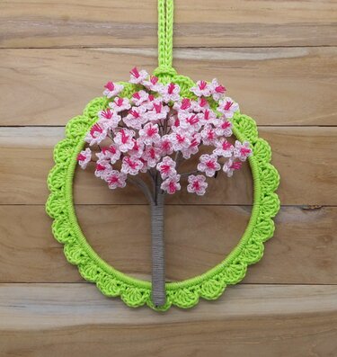 Kirschblüten-Dekohänger - einfach aus Wollresten - Häkeln