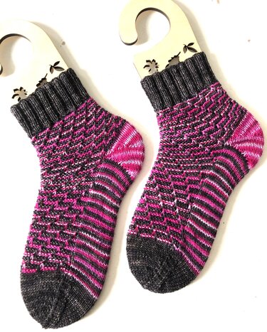 Einfache Anleitung für Strickmuster "Treppchen" - Stricken