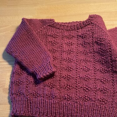 BerryStripes Mini - Sweater - Stricken