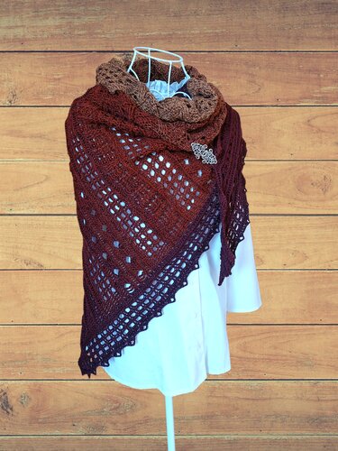 Asymmetrisches Tuch „Odania BE“ - Häkelanleitung