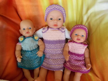 Puppenkleidchen Lara - mehrere Größen - Strickanleitung