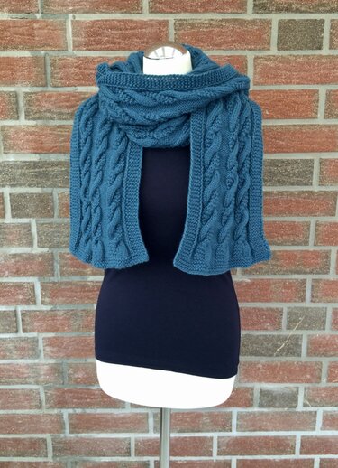 Strickanleitung für Kapuzenschal "Bretonische Küste"