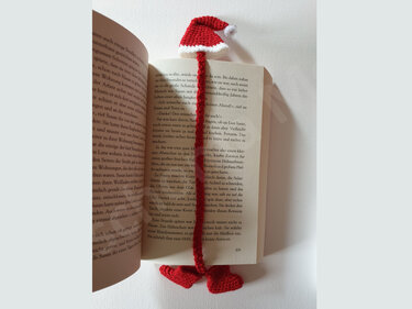 Weihnachtliches Allerlei mit Santa Mütze Stiefel Häkelanleitung Lesezeichen