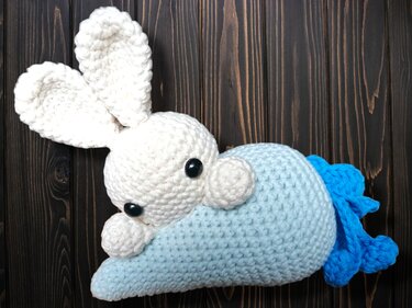 Häschen auf der Karotte Häkelanleitung