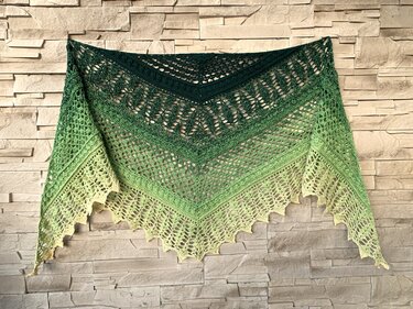 Crochet Pattern Flat Triangular Scarf "Daphnis" - Image 2