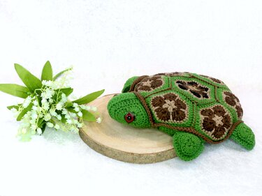 Thilda The Turtle as Pillow or Heat Pad with African Flowers PDF - Crochet
