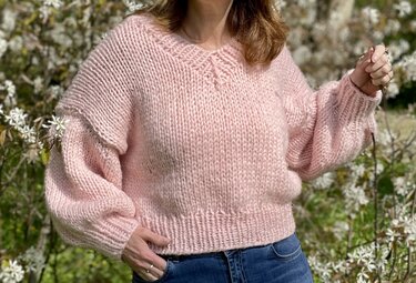 Knit pattern Mohair sweater V-neck - Knitting