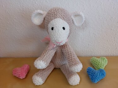 Crochet pattern for a Sheep 25 cm in PDF