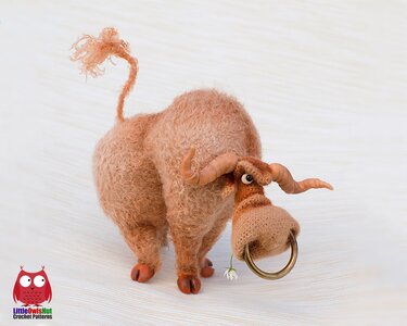 292 Crochet Pattern - Alejandro the Bull, OX farm animal stuffed toy