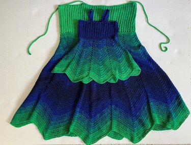 Schulterfreies Bobbelkleid für klein und groß - Häkelanleitung