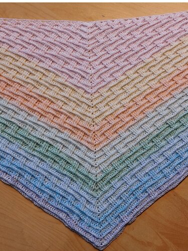 crochet pattern for the symmetrical shawl "bricks"