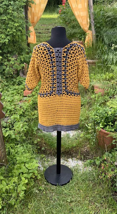 Hexagon Pulli+Tunika mit engen Ärmeln - Häkeln