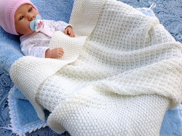 Timeless merino wool baby blanket - knitting pattern - Image 9