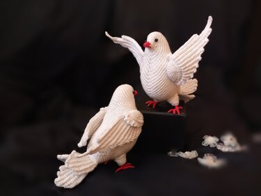 White Dove. Pigeon. Crochet pattern