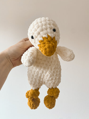 Goose Crochet Pattern. Goose snuggler for babies and toddlers