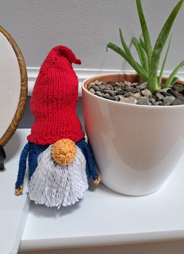 Knitted Gnome Pattern - Knitting