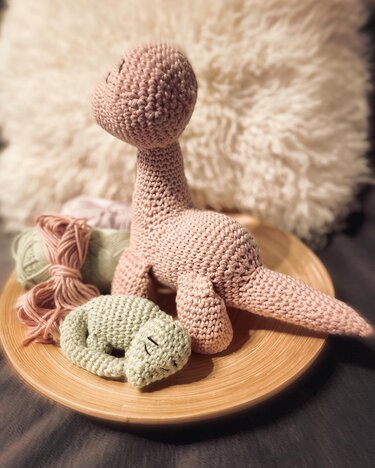 Crochet Pattern Dinolina & baby dino Nala