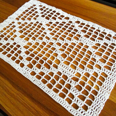 Tischläufer auch für kleine Tische "Carolin" - Häkeln